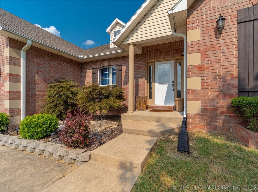 1908 Whipporwill Ave, McAlester, OK 74501 - photo 1