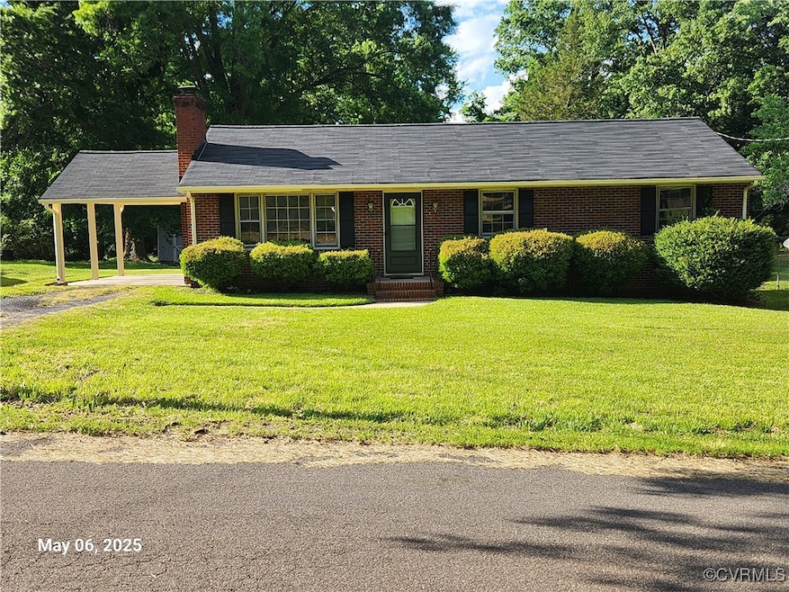 25006 Pinecroft Rd, North Dinwiddie, VA 23803 - photo 1