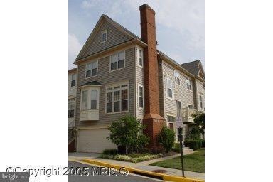 46351 Hobbs Square, Sterling, VA 20165 - photo 1