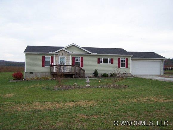 2316 Pace Rd, Hendersonville, NC 28792 - photo 1