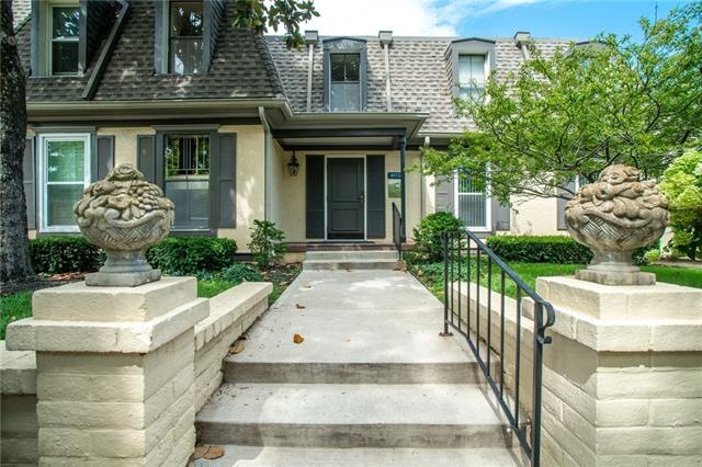 Welcome to the Tuileries in Overland Park
