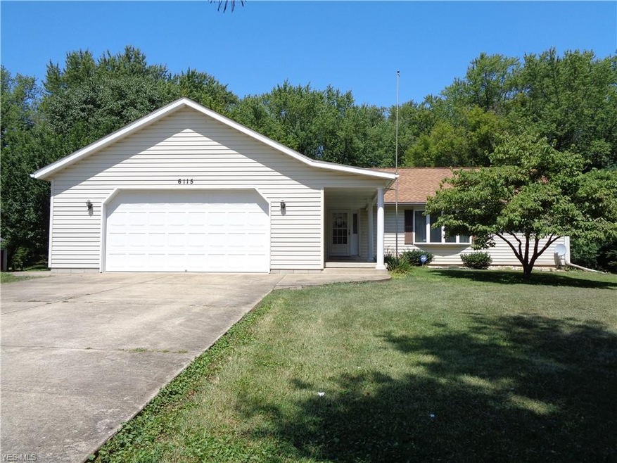 3 Bedroom, 2 full bath vinyl sided ranch on 3.17 s