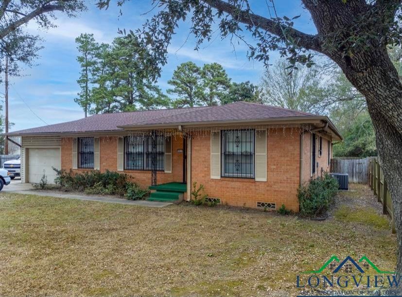 217 Doyle St, Longview, TX 75601 - photo 1