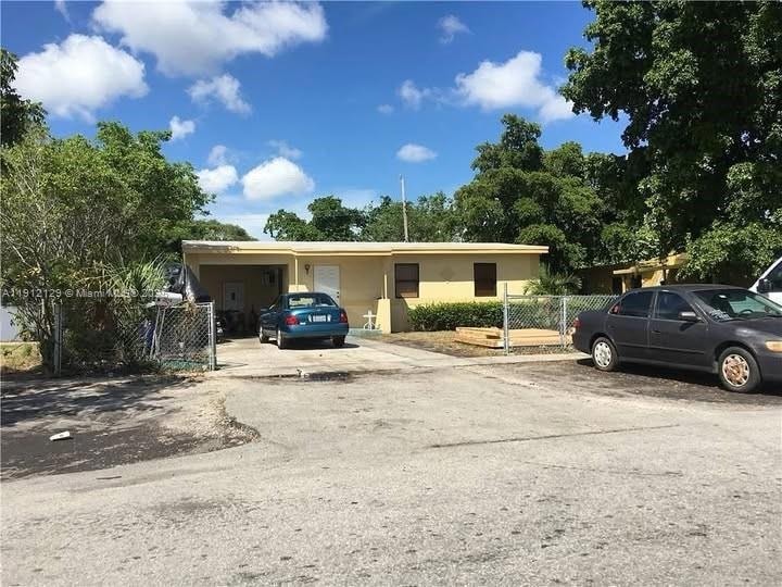 1113 NW 10th Place, Fort Lauderdale, FL 33311 - photo 1