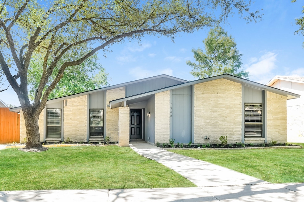 2902 Branch Oaks Dr, Garland, TX 75043 - photo 1