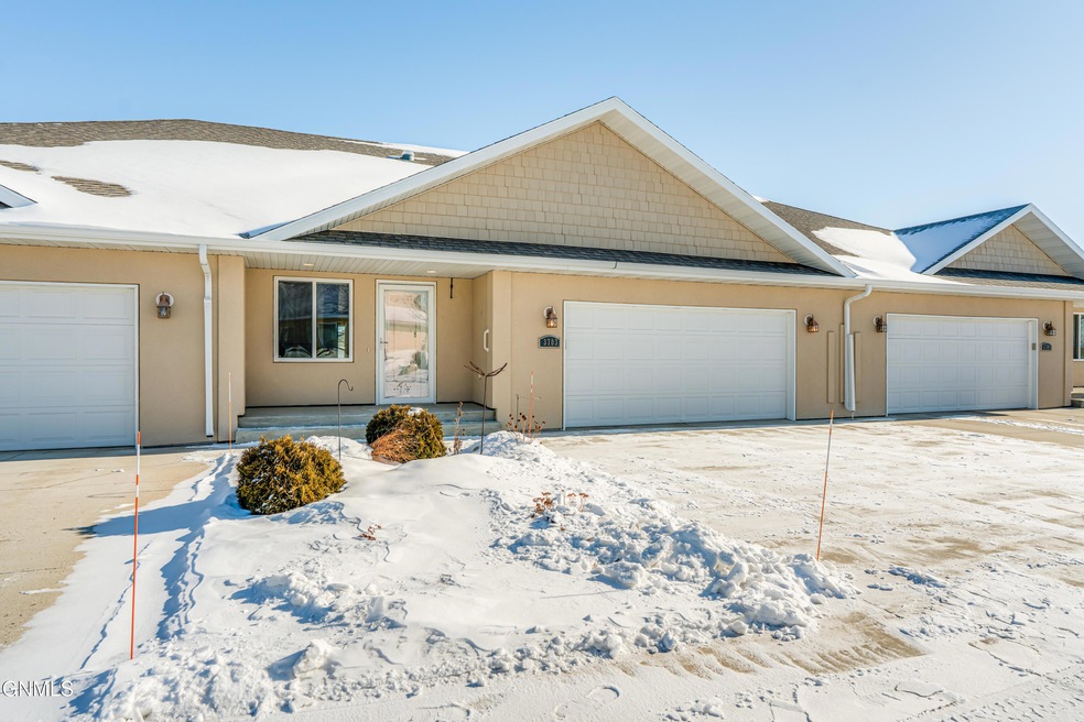 3703CalgaryCt_0069