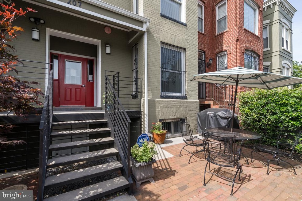 207 R St NW unit 1, Washington, DC 20001 - photo 1