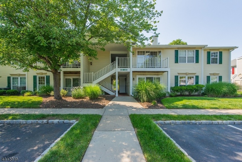 18 Players Cir unit E2, Tinton Falls, NJ 07724 - photo 1