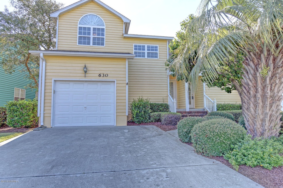 630 Sloop Pointe Ln Kure Beach-large-001