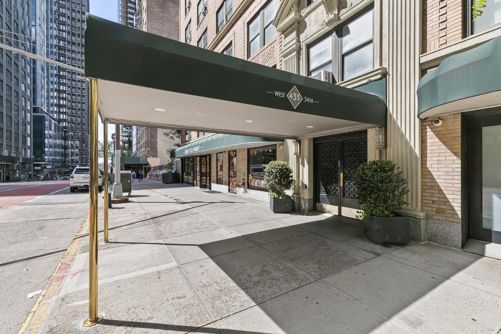 433 W 34th St unit 3M, New York, NY 10001 - photo 1
