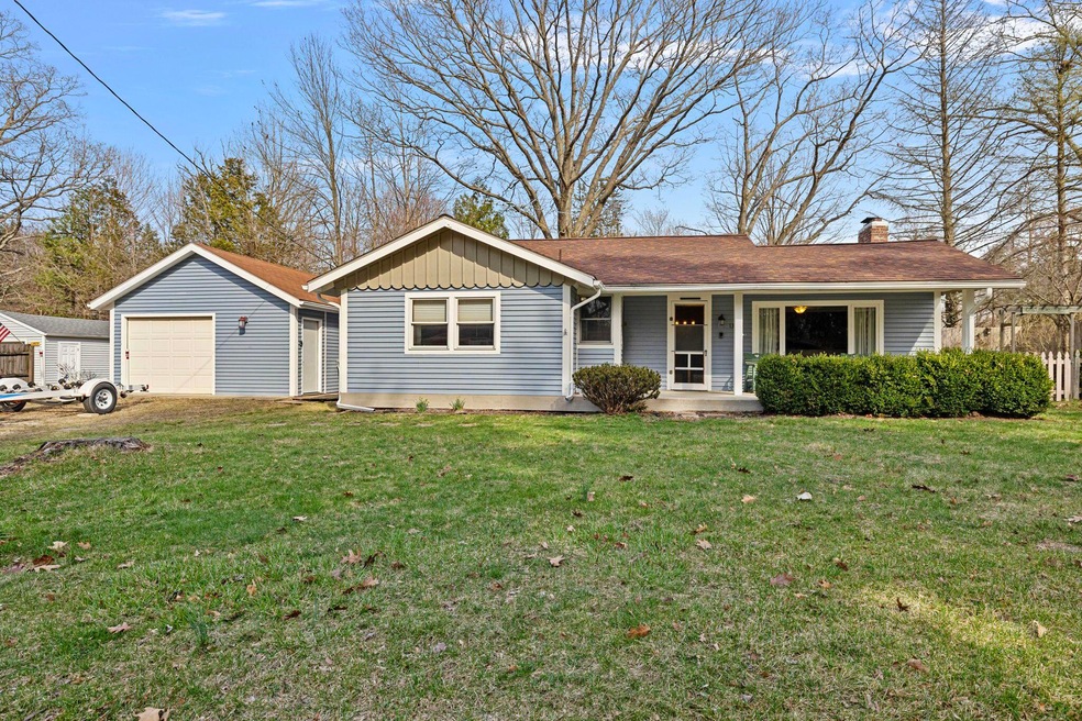 13563 Spring Bend Ct, Sawyer, MI 49125 - photo 1