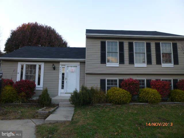 6667 Mid Summer Night Ct, Sykesville, MD 21784 - photo 1