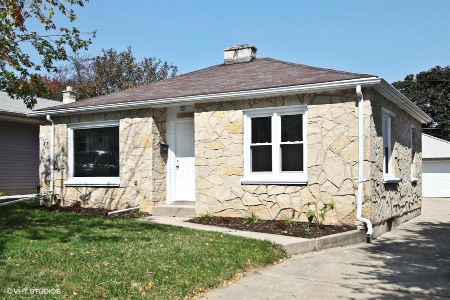 12732 W Eggert Place, Butler, WI 53007 - photo 1