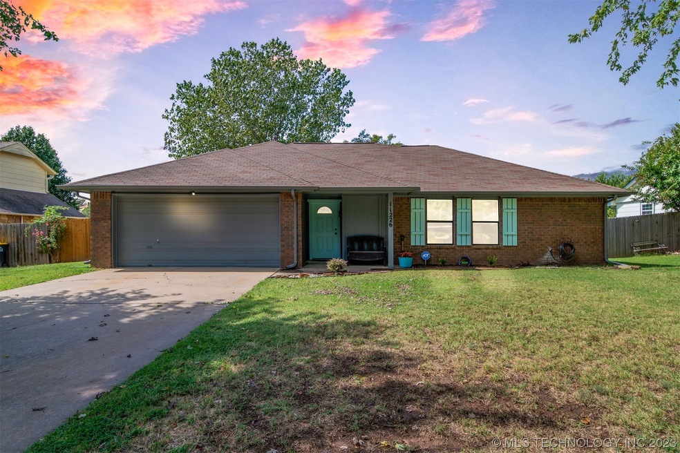 11226 S Ash St, Jenks, OK 74037 - photo 1