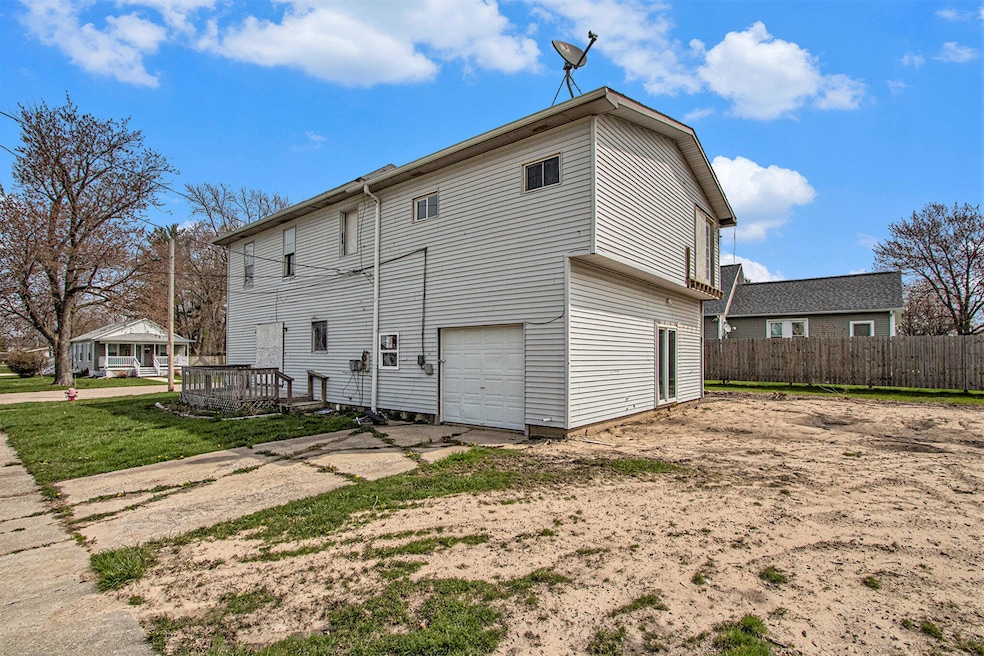 202 Poplar St, Three Oaks, MI 49128 - photo 1