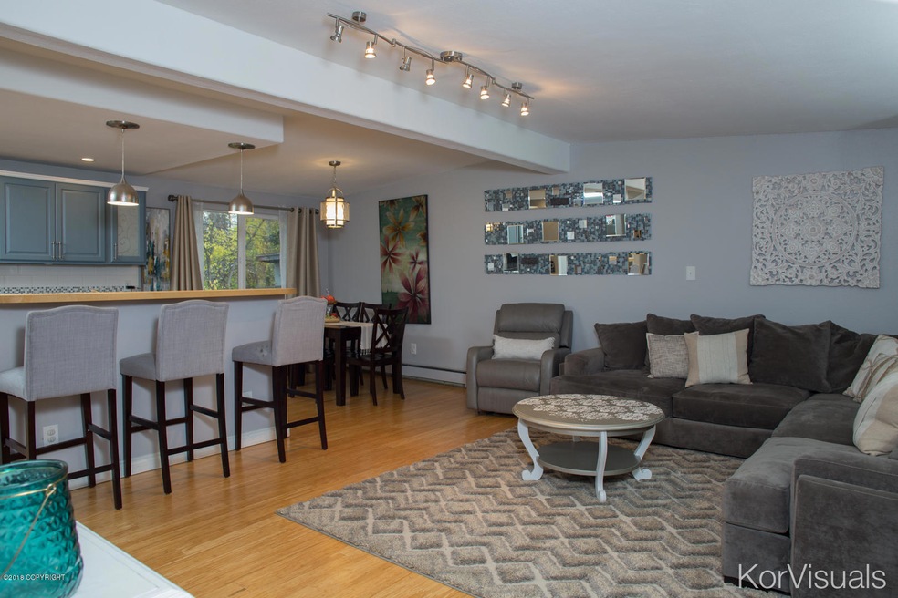 718 E 74th-3