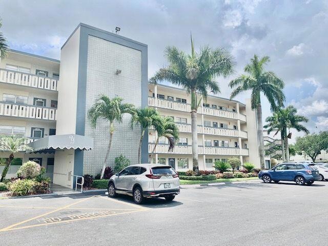 1093 Yarmouth E, Boca Raton, FL 33434 - photo 1