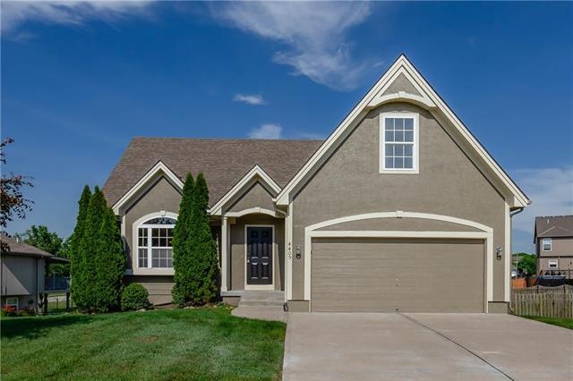 4405 SW Flintrock Dr, Lees Summit, MO 64082 - photo 1