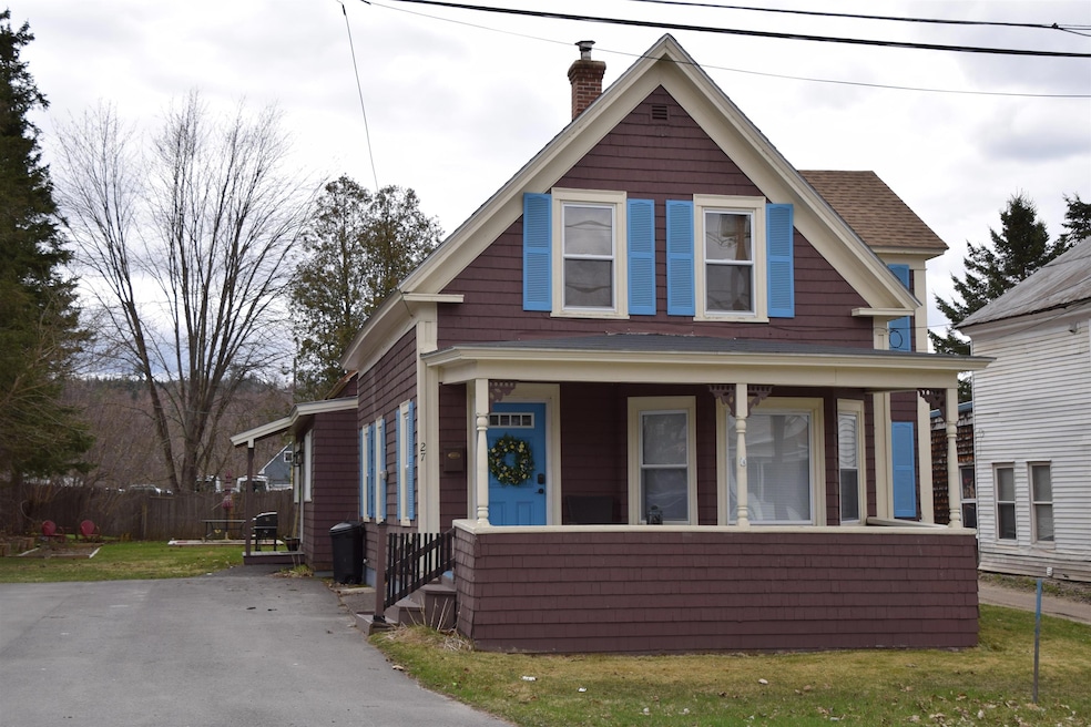 27 Bunker Hill St, Lancaster, NH 03584 - photo 1