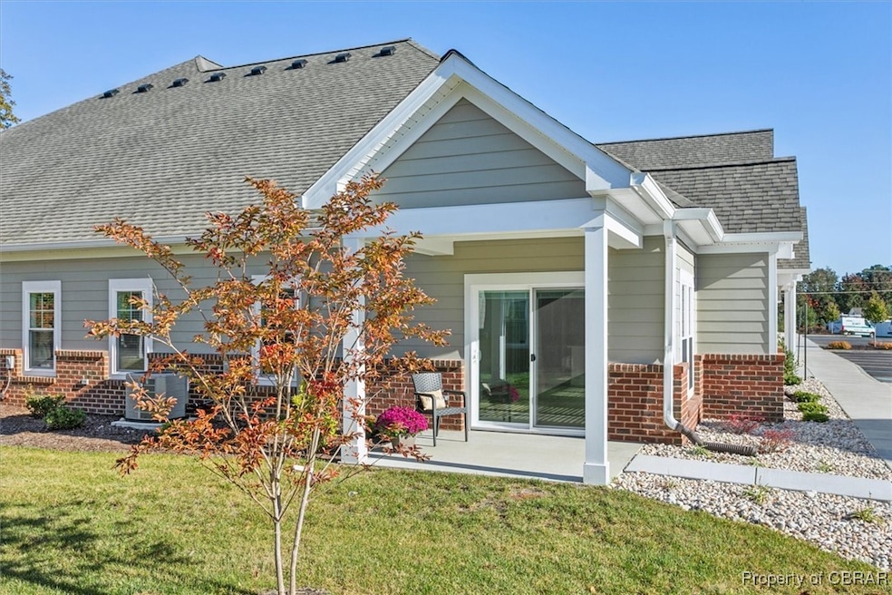 Easy Living With No Exterior Maintenance!