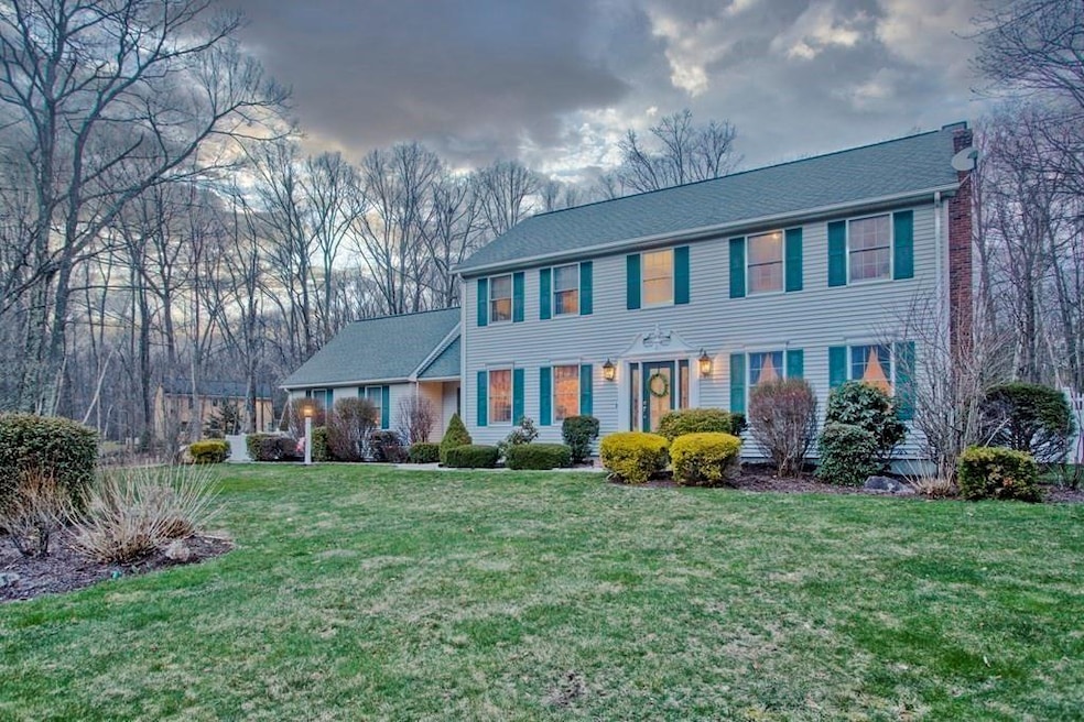 4 Deer Run Dr, Wilbraham, MA 01095 - photo 1