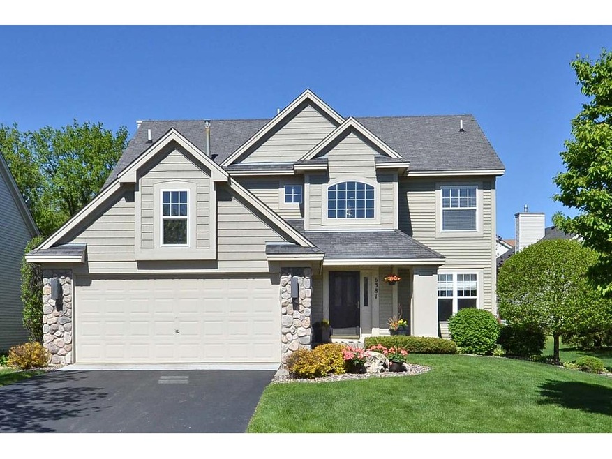 Open 4 bedroom 4 bath 2 story
