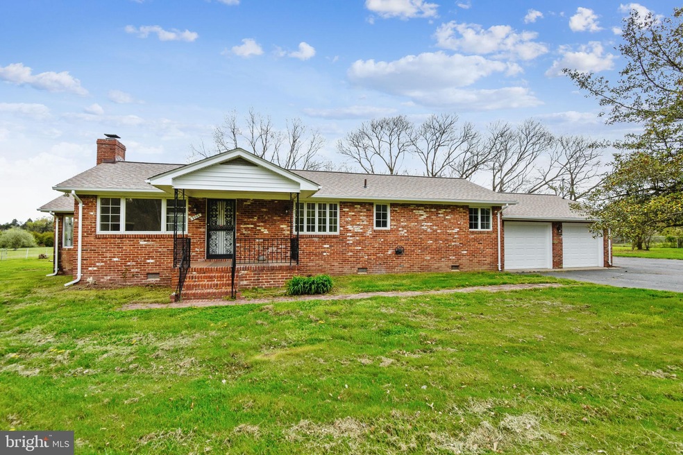 5006 Pleasant Valley Rd, Chantilly, VA 20151 - photo 1