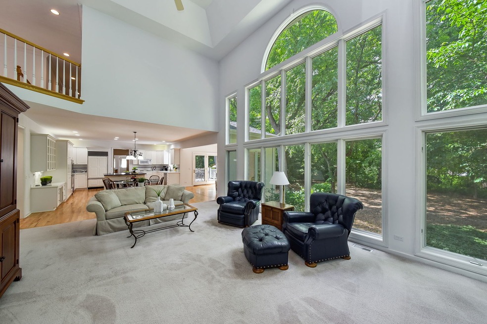 36W244 Fieldcrest Dr, Saint Charles, IL 60175 - photo 1