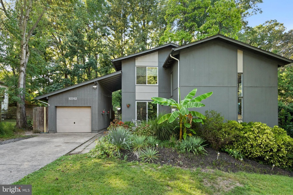 12312 Mulberry Ct, Woodbridge, VA 22192 - photo 1