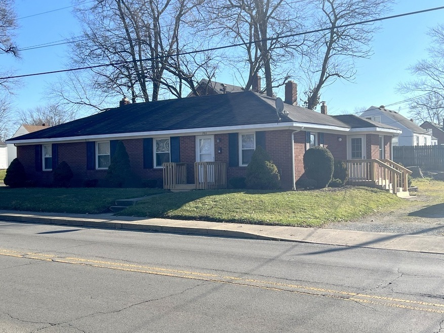 705 W 29th St, Anderson, IN 46016 - photo 1