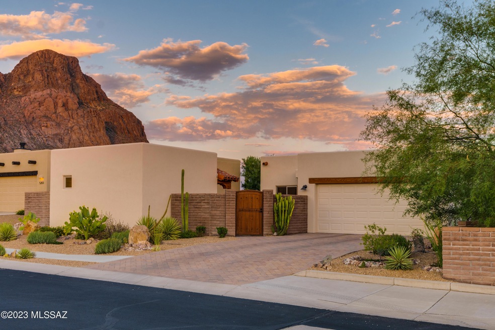 Twilight-Golden Vista Way-8