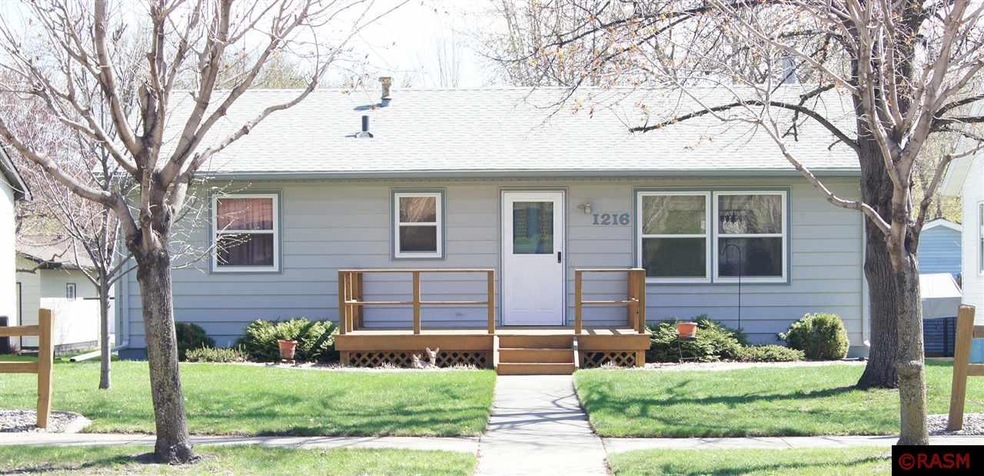 1216 N Garden St, New Ulm, MN 56073 - photo 1