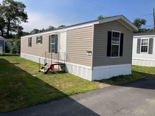557 SW Cutoff unit 100, Auburn, MA 01501 - photo 1