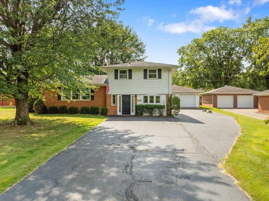 For Rent $1,300/month