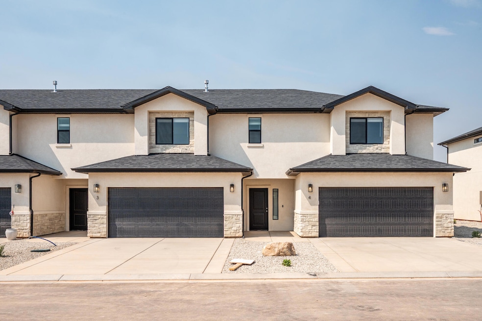 51 S 4375 W unit 11, Cedar City, UT 84720 - photo 1