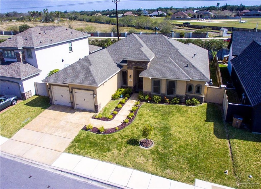 2512 Colvin Ave, Edinburg, TX 78539 - photo 1