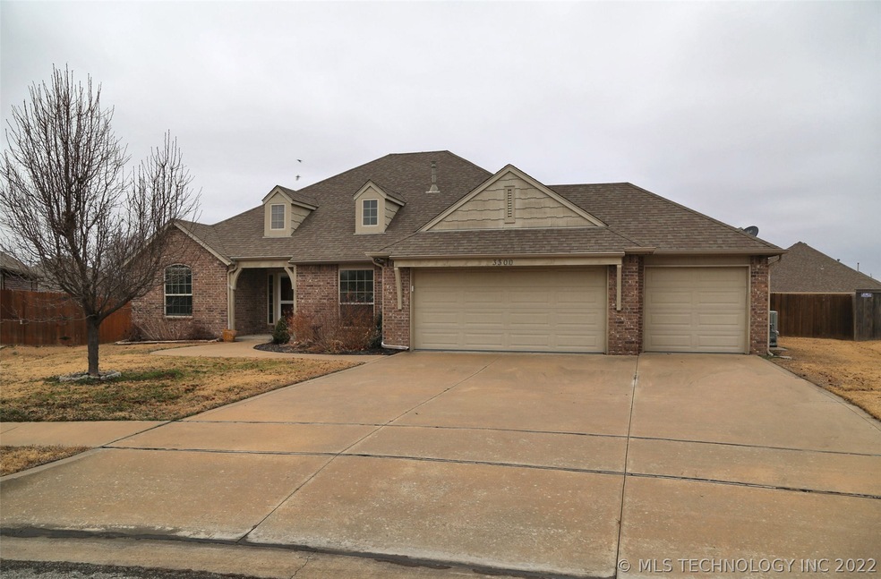 3300 E Emmitsburg Place, Broken Arrow, OK 74014 - photo 1
