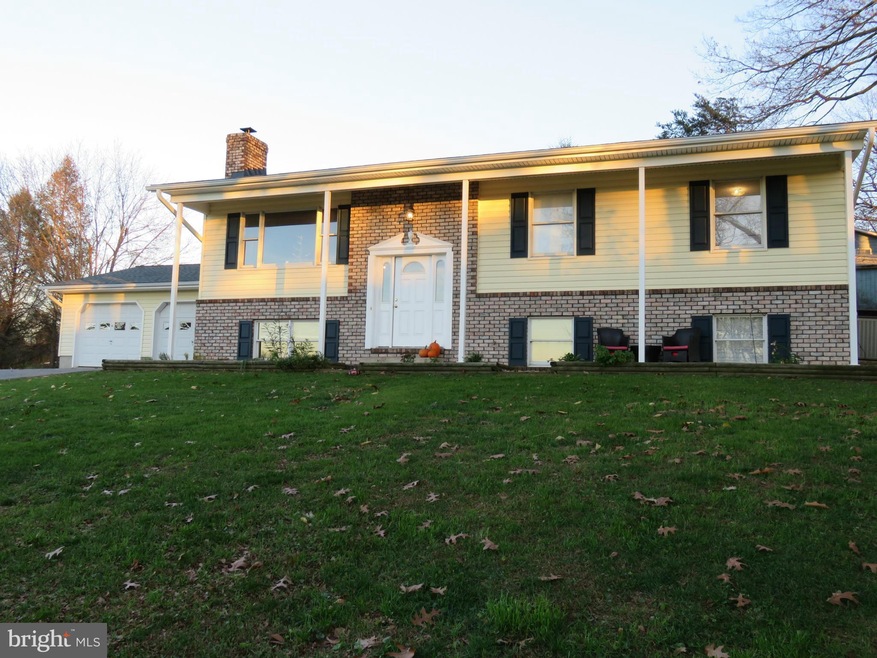 985 Hacienda Ct, Westminster, MD 21157 - photo 1