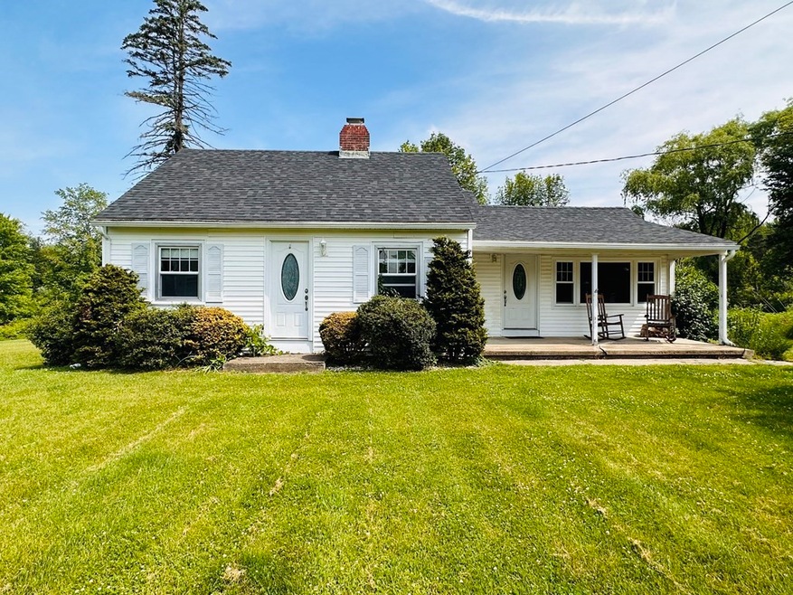 294 Potwine Ln, Amherst, MA 01002 - photo 1