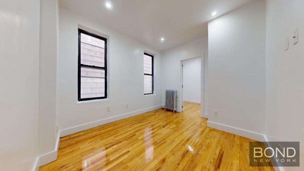 2485 Elm Place unit 3 A, Bronx, NY 10458 - photo 1