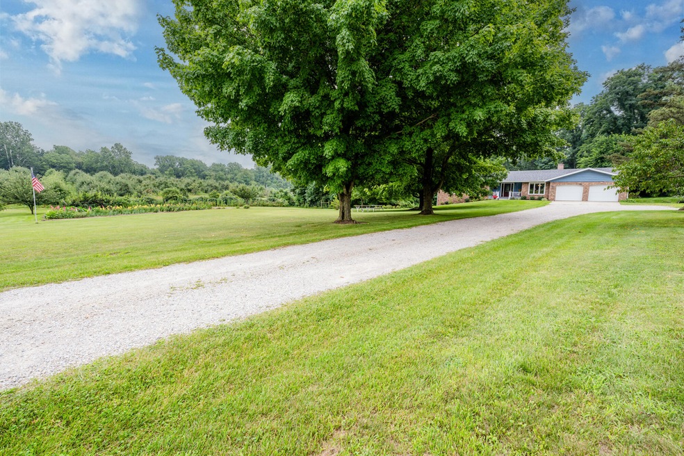 5944 Daniel Boone Trail
