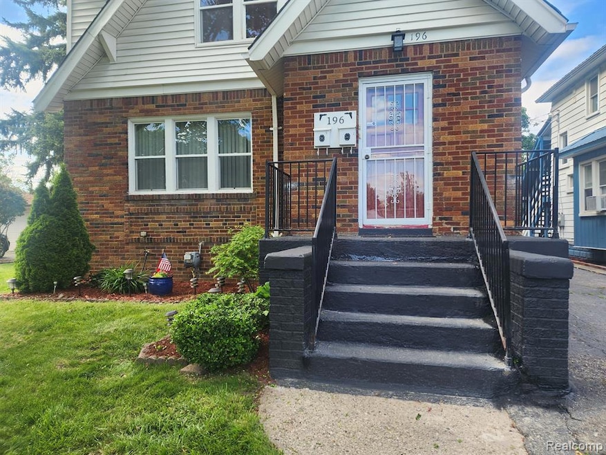 For Rent $1,275/month