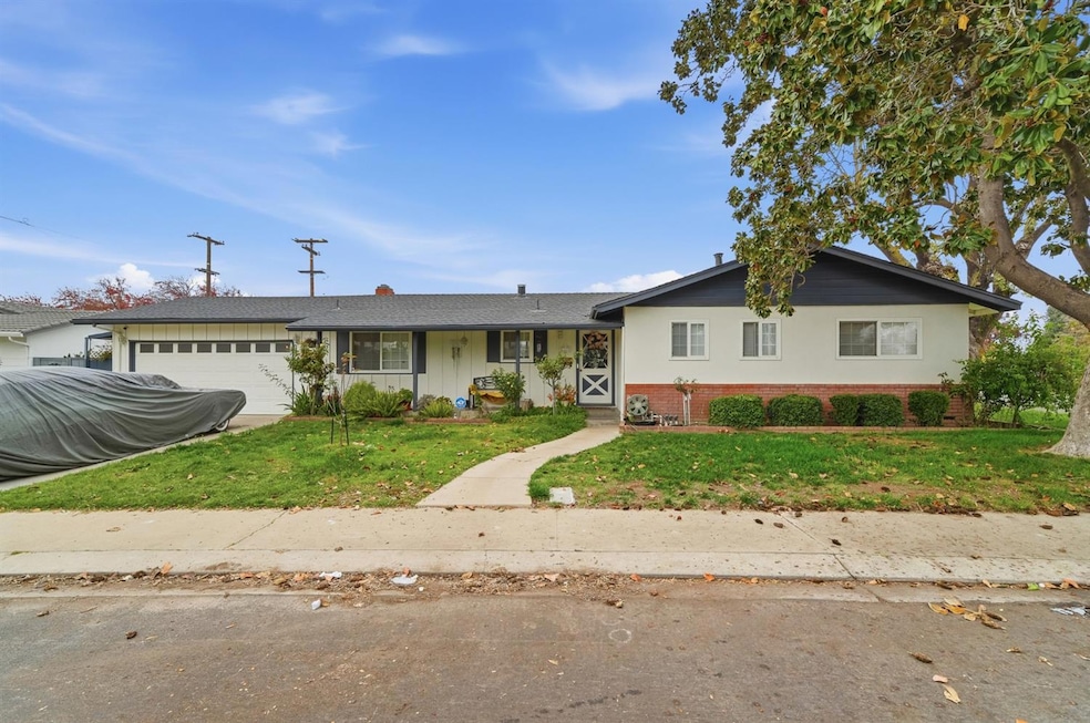 1669 Wylma Way, Modesto, CA 95350 - photo 1