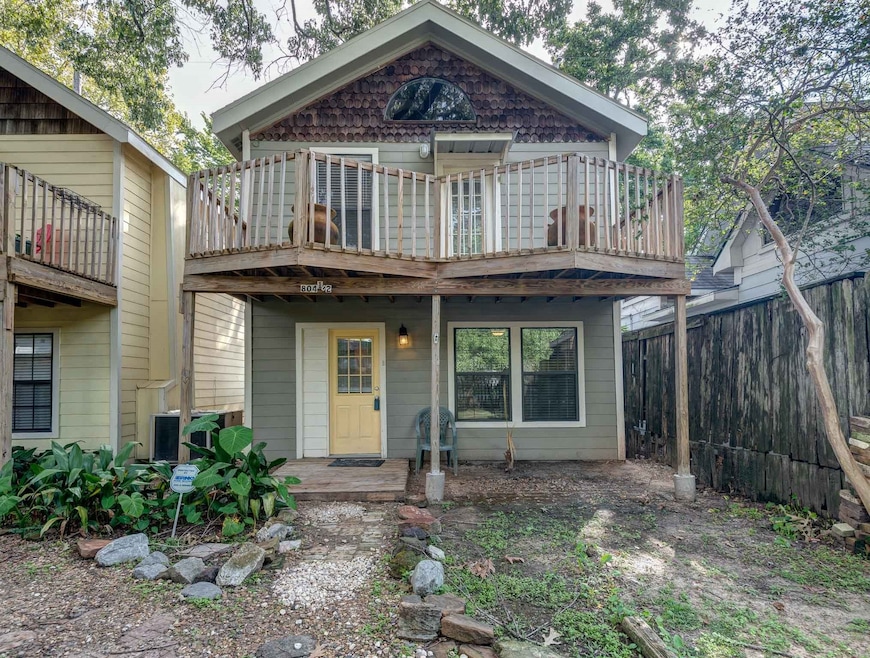 804 Columbia St, Houston, TX 77007 - photo 1