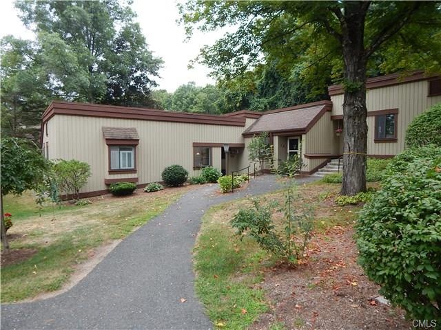 664A Heritage Village unit 664 A, Southbury, CT 06488 - photo 1