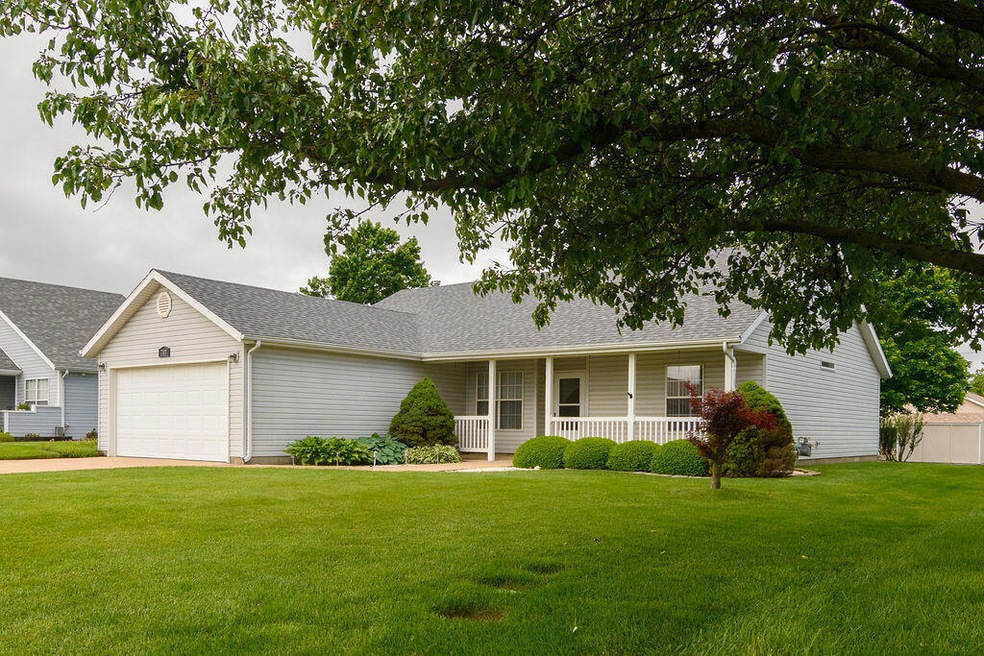 703 S Ridgecrest Ave, Nixa, MO 65714 - photo 1