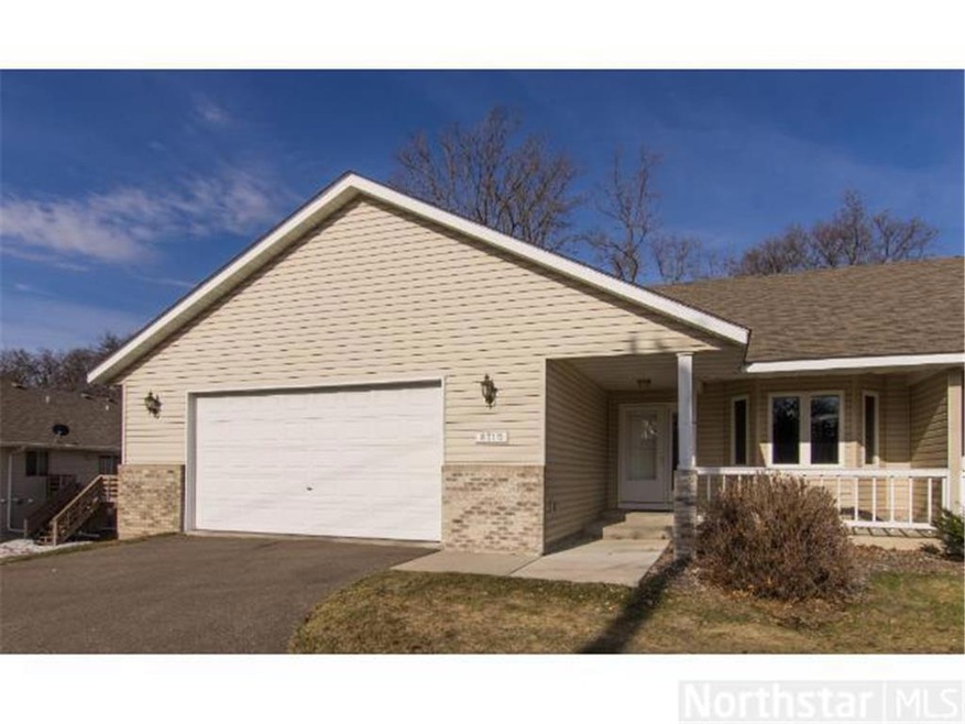 Immaculate home! Close to schools, parks and mall!