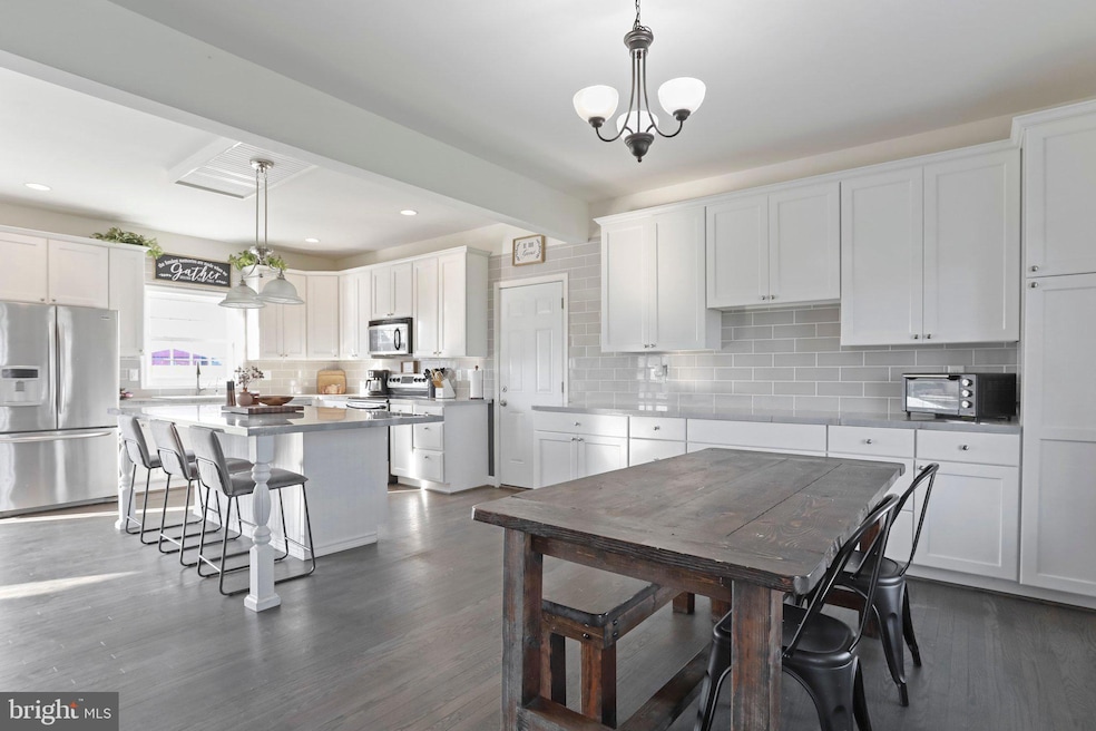 865 N River Rd, Middletown, VA 22645 - photo 1