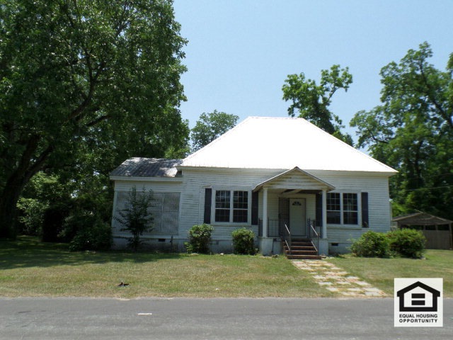135 Durham St SW, Baconton, GA 31716 - photo 1