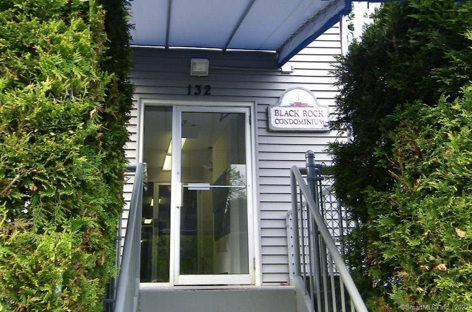 132 Bennett St unit 106, Bridgeport, CT 06605 - photo 1